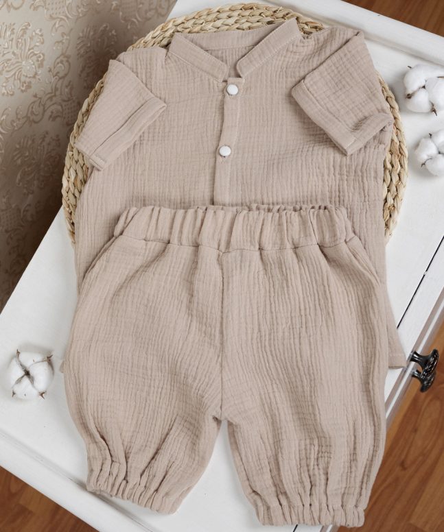 Costum Botez Muselina Bej