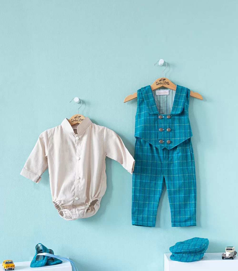 Costum botez maximilian