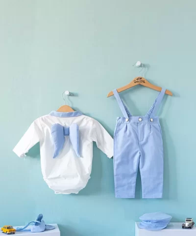 Costum botez bleu aripi ingeras