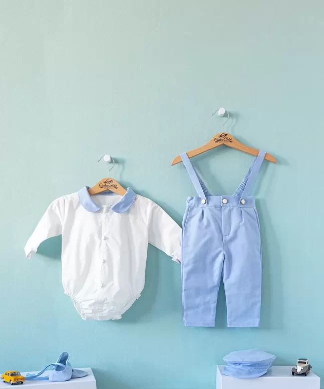 Costum aripi ingeras