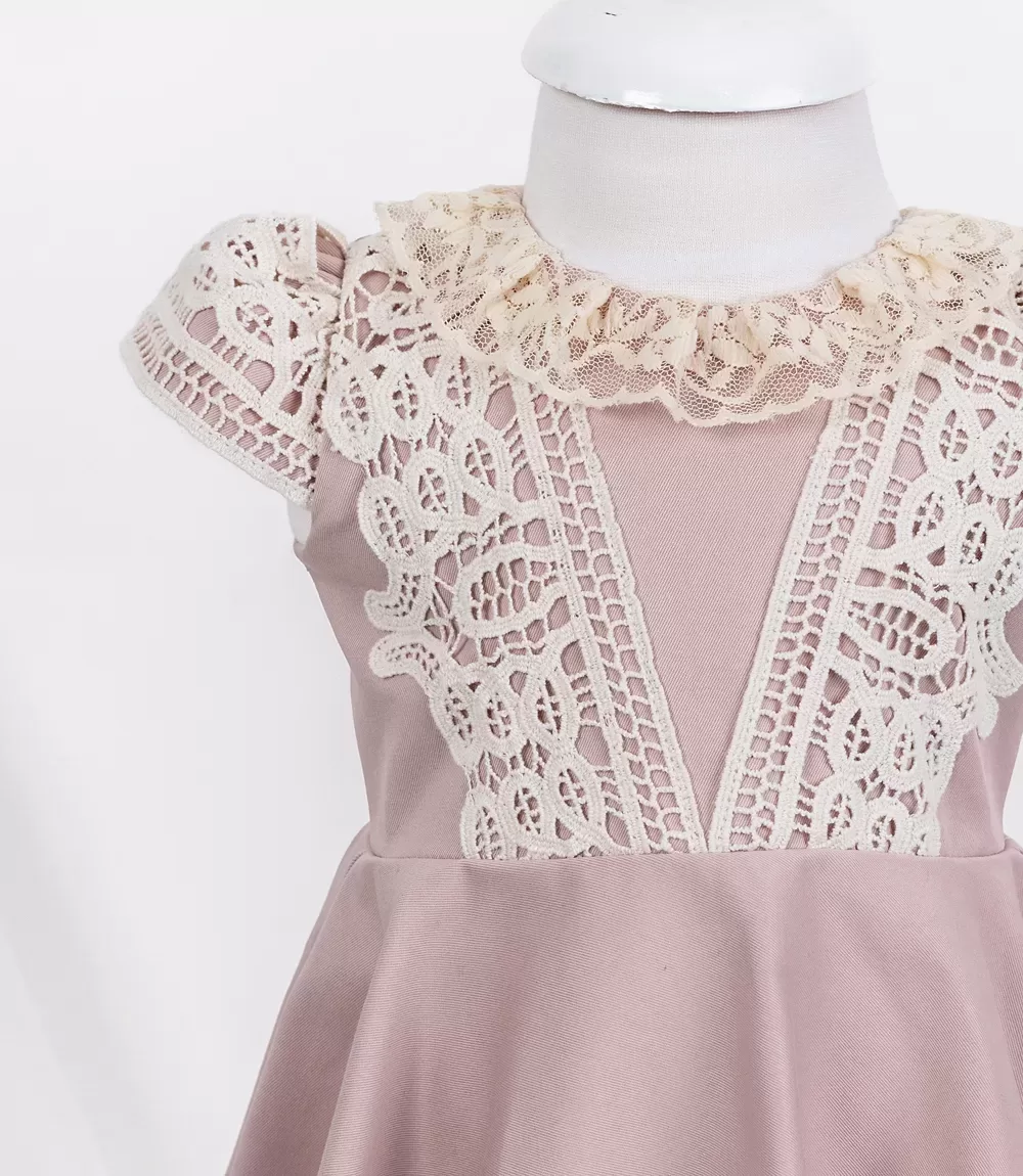 Rochita botez vara charm