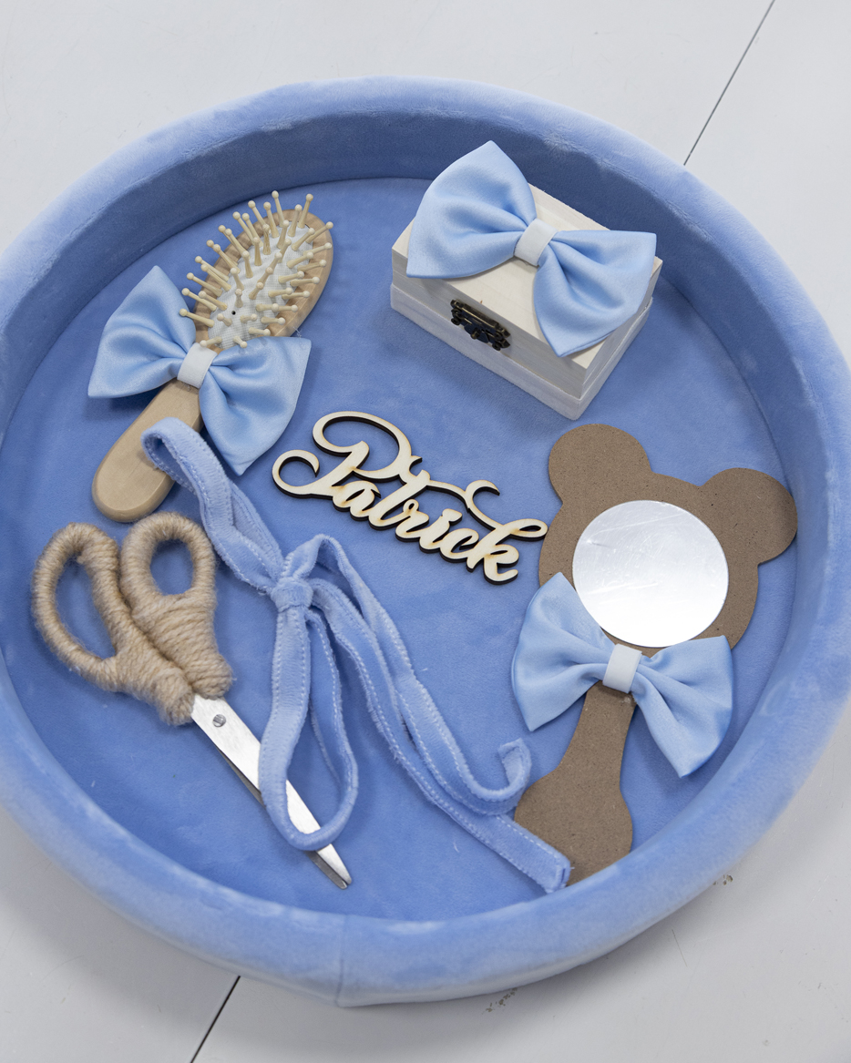 Set tăviță pentru tăierea moțului la botez bleu