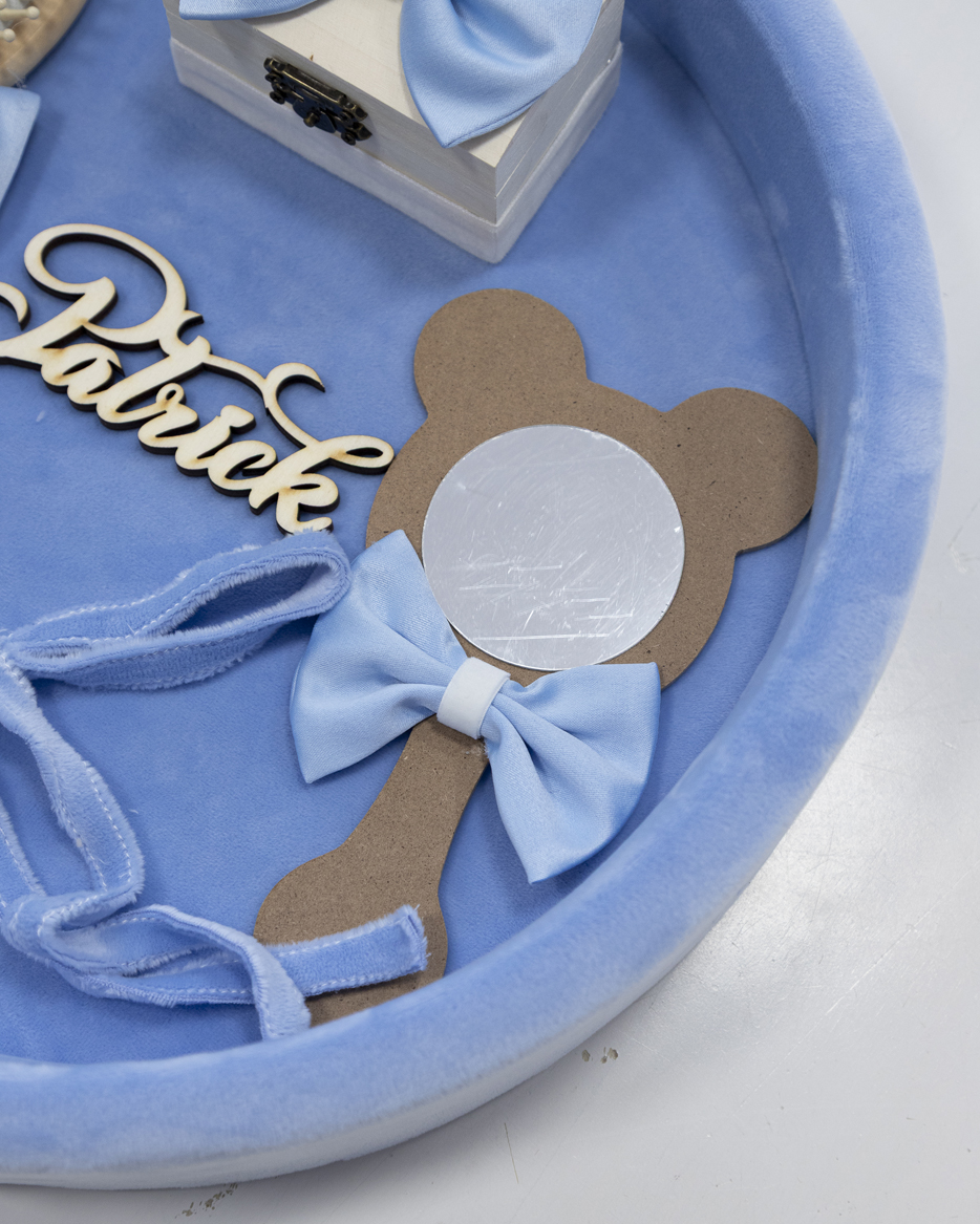 Set tăviță pentru tăierea moțului la botez bleu