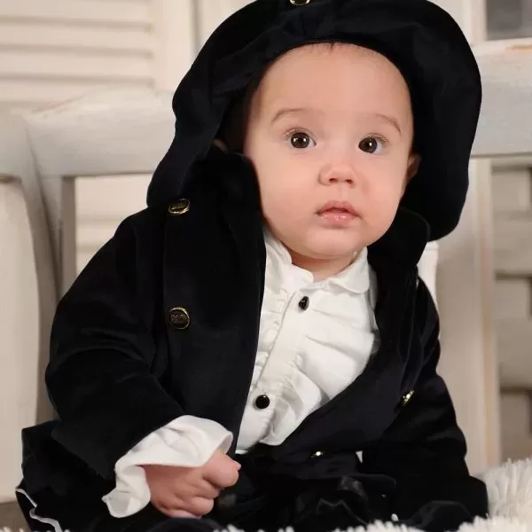 Costum de botez conte