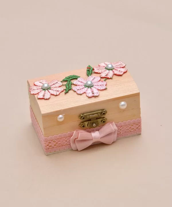 Cutie prima suvita botez