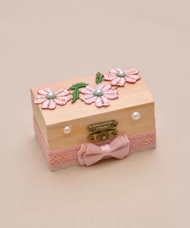 Cutie prima suvita botez