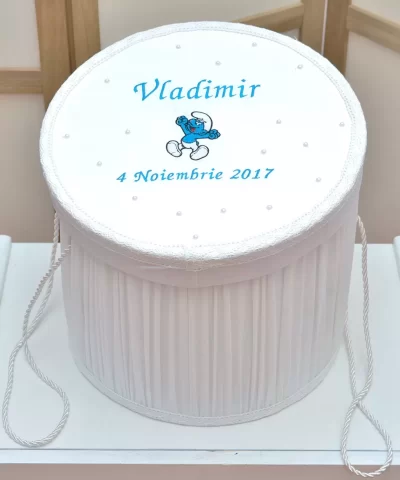 Cutie trusou biserica strumfi