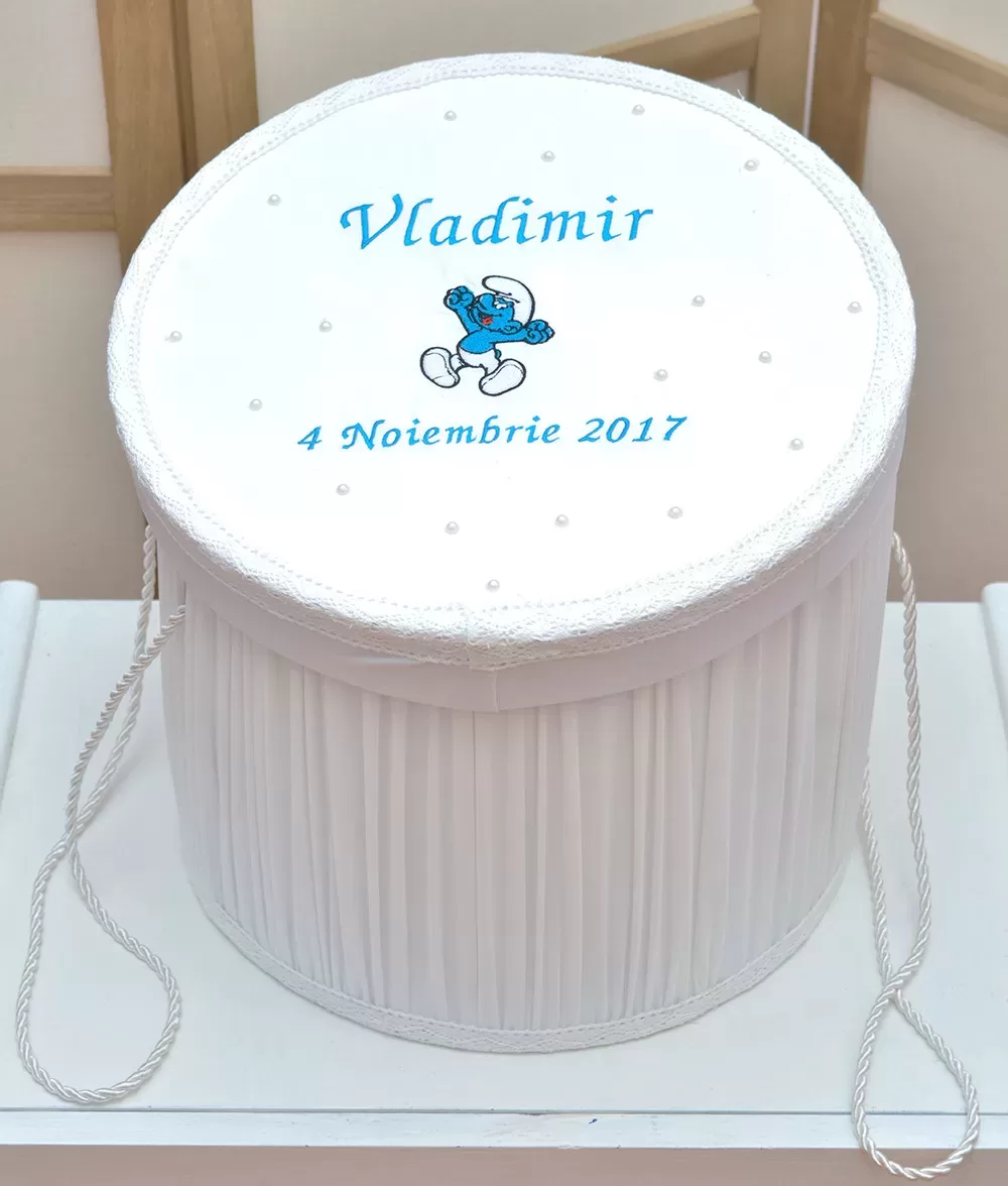 Cutie trusou biserica strumfi