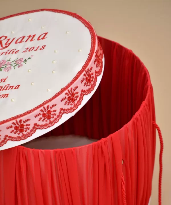 cutie botez trusou rosie