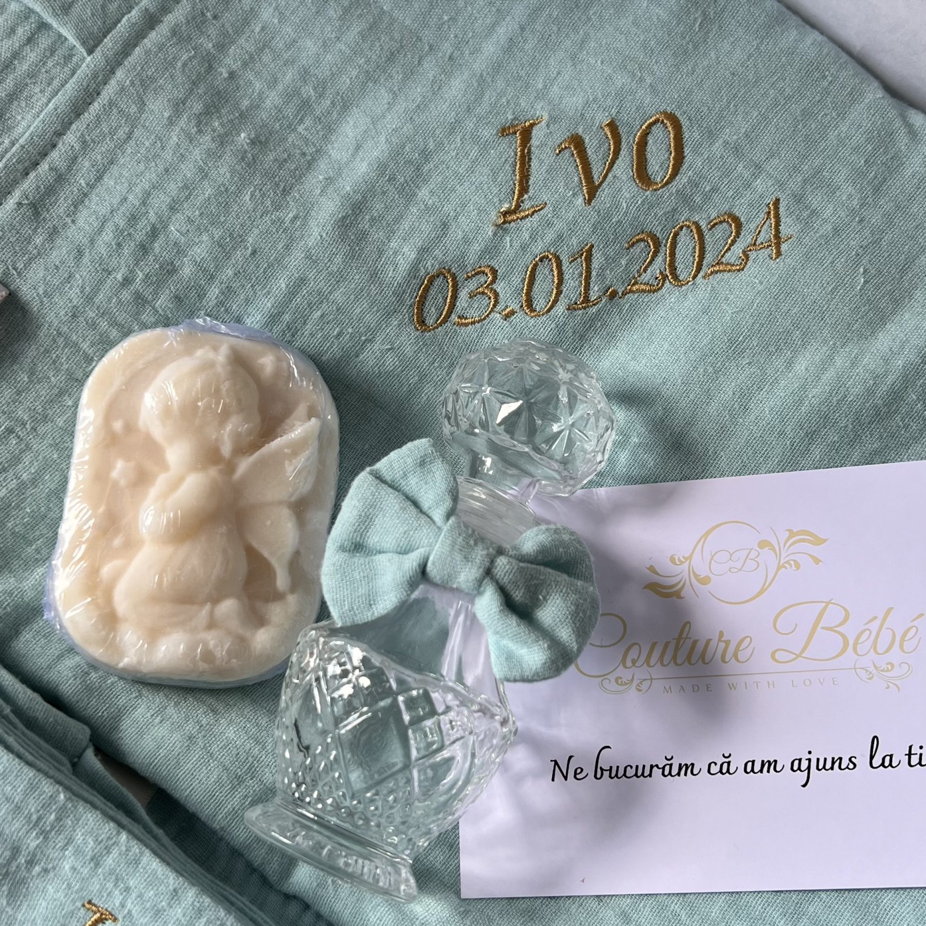 Trusou botez muselina verde mint