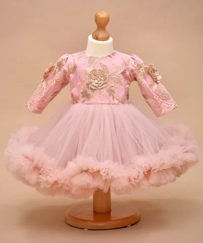 Rochita de botez roz pudra dantela