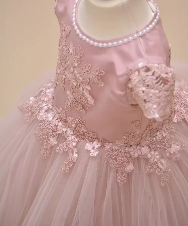 rochita botez margele dantela roz