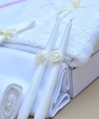 Trusou botez biserica alb roz lumanare