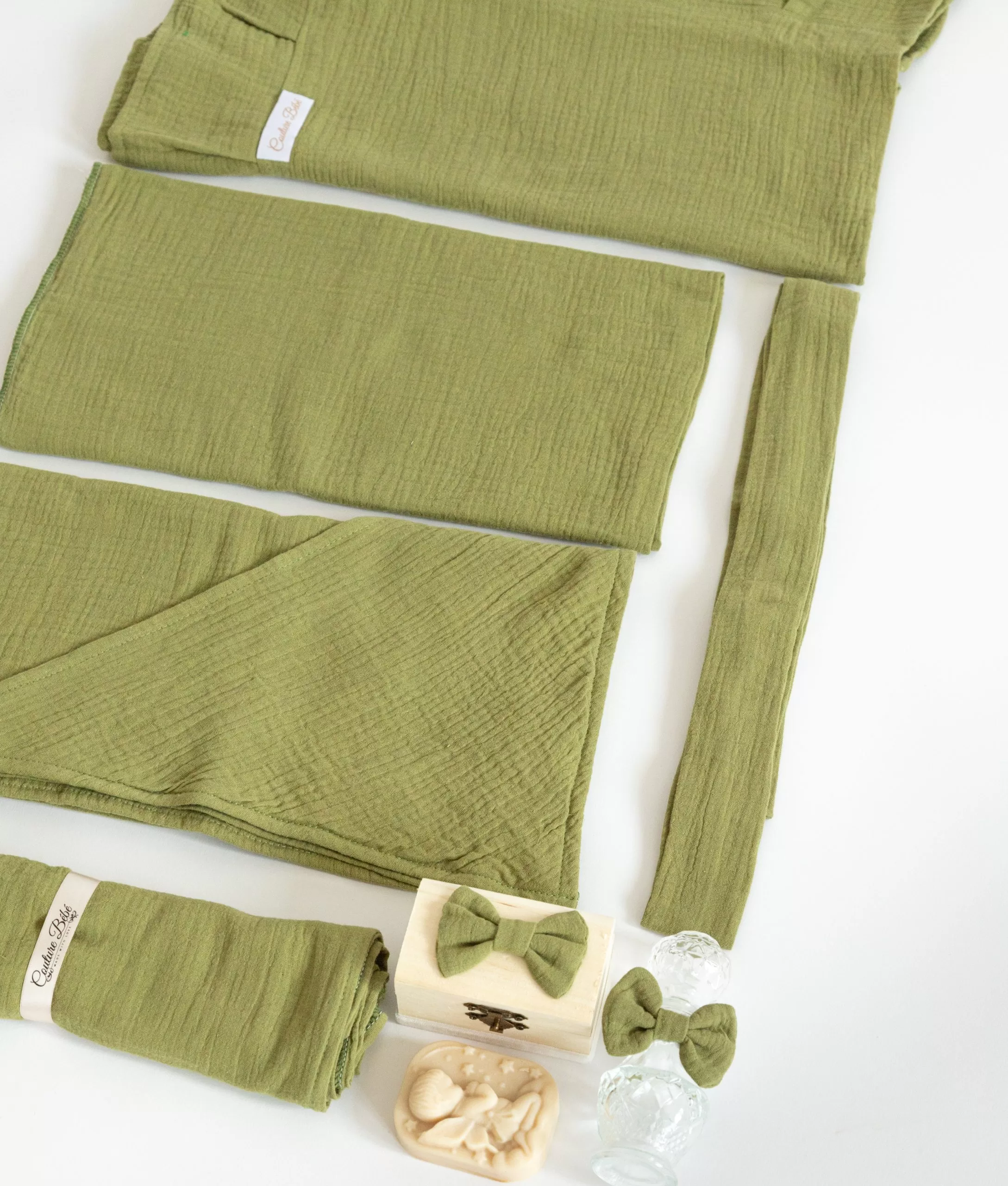 Trusou botez muselina kaki