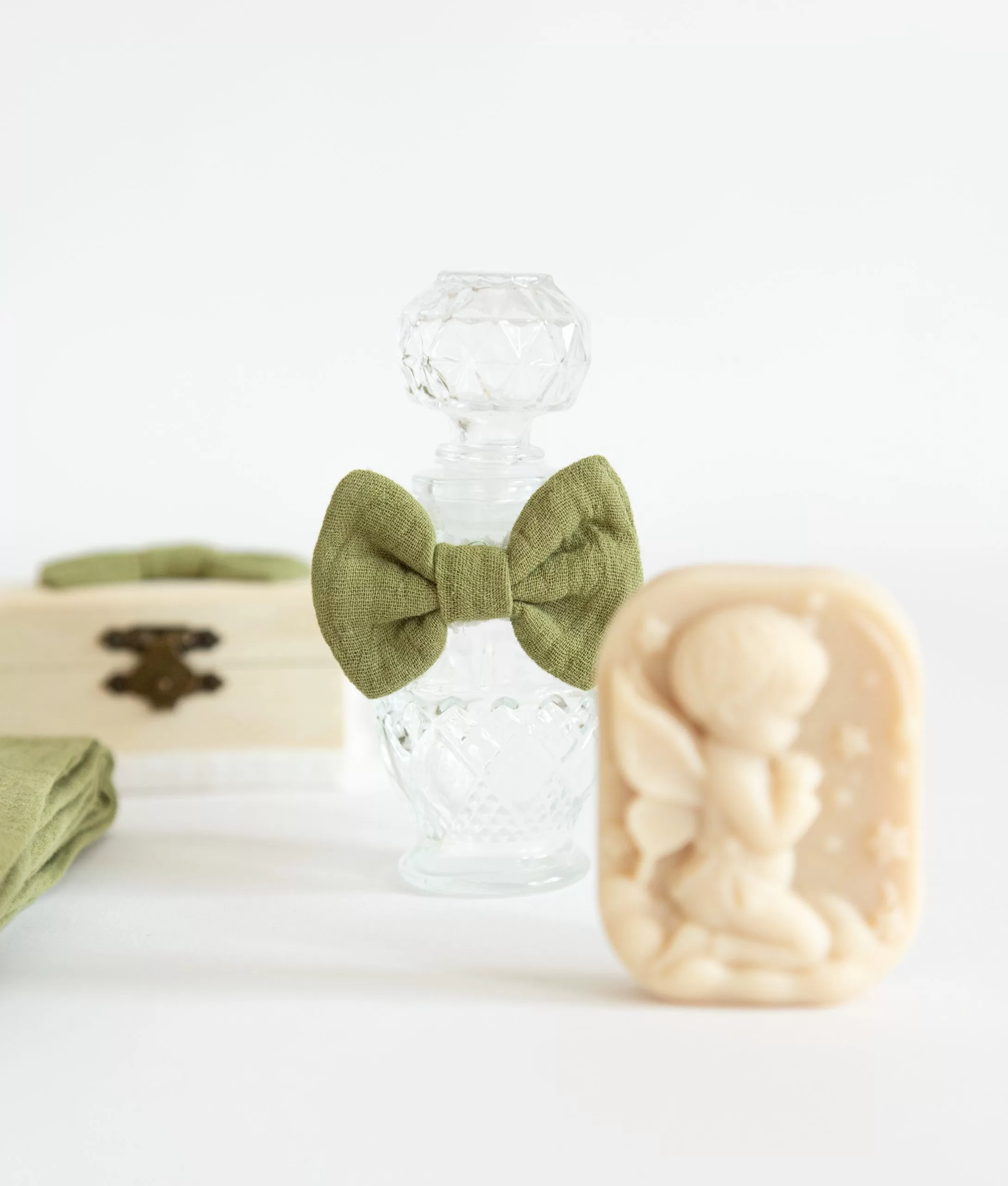 Trusou botez muselina kaki