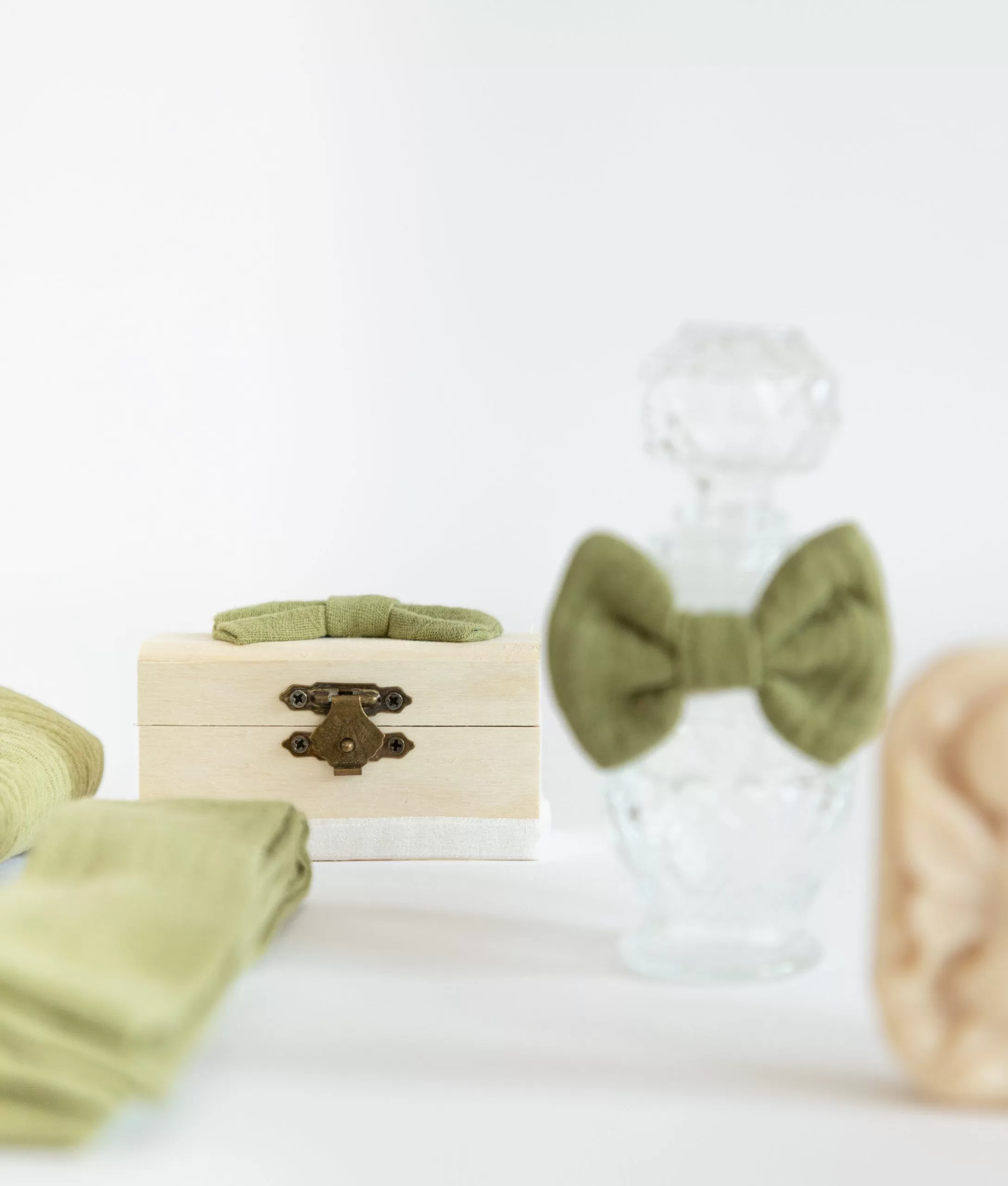 Trusou botez muselina kaki