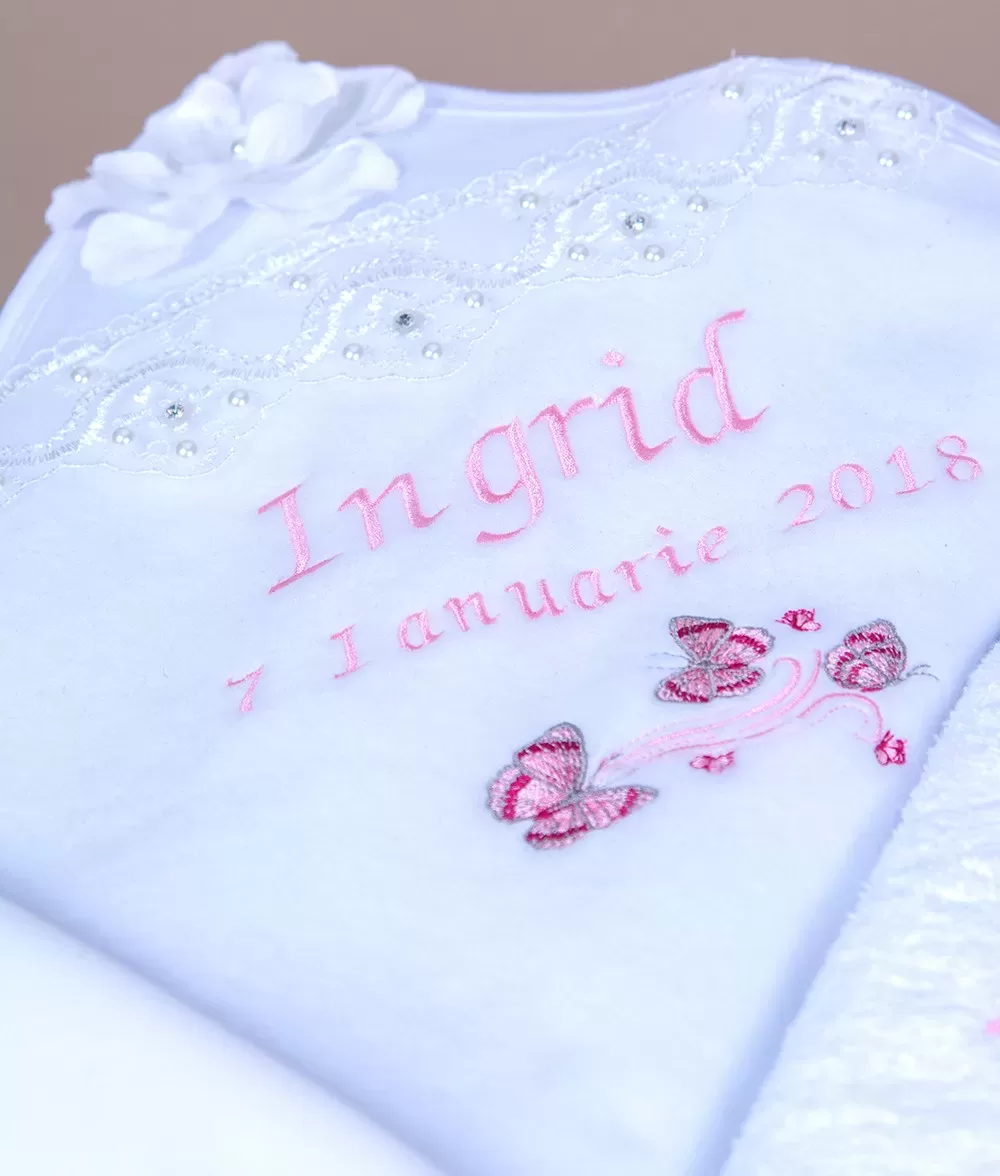 Paturica bordata trusou de botez lux