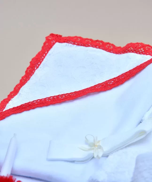 Dantela trusou de botez biserica