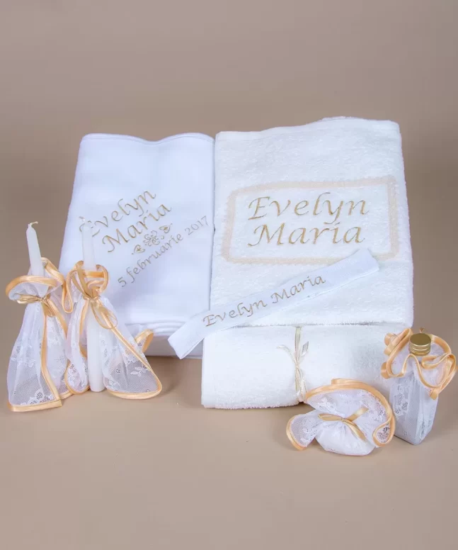 Trusou de botez Maria